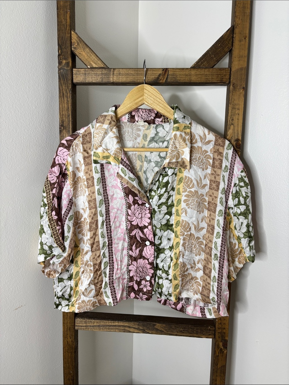 Surf Gypsy Floral Stripe Button-Down Top in Pink, Green & Tan Size L